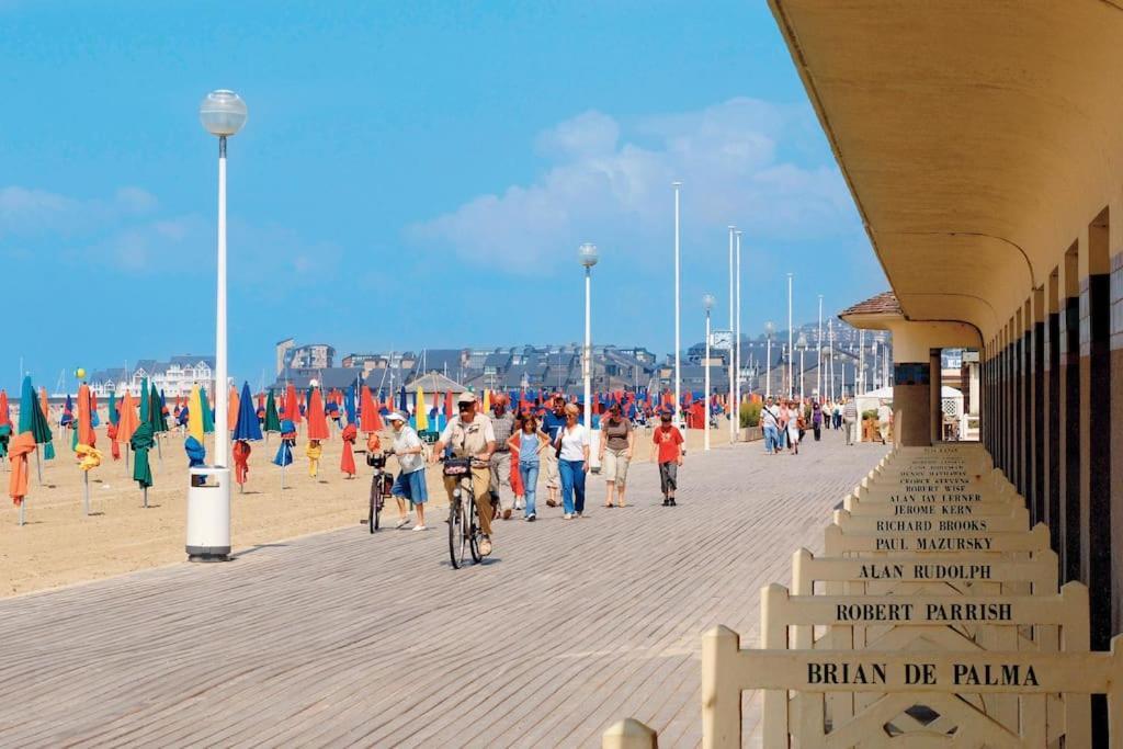 Deauville Studio En Bord De Mer Exterior photo